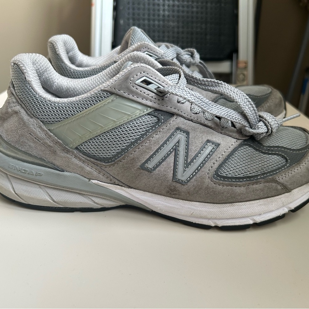 New Balance Men's Gray Sneakers